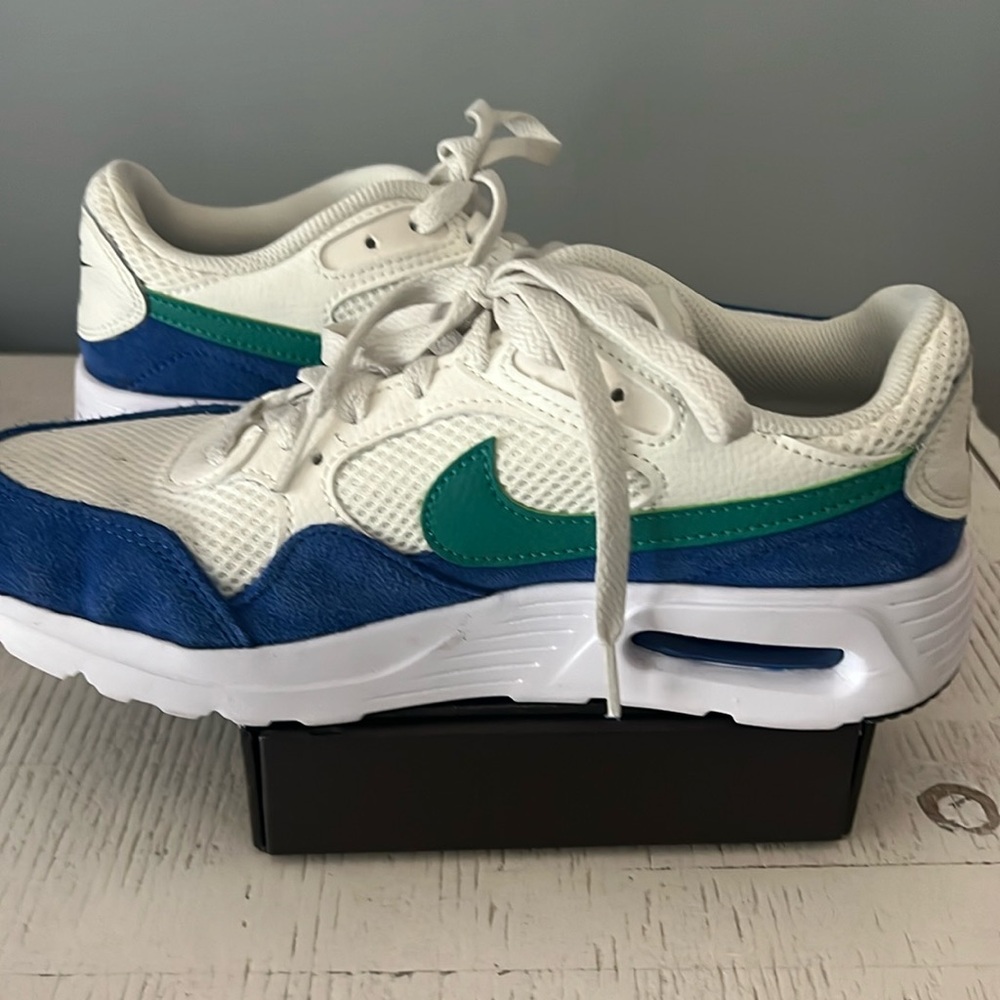Nike